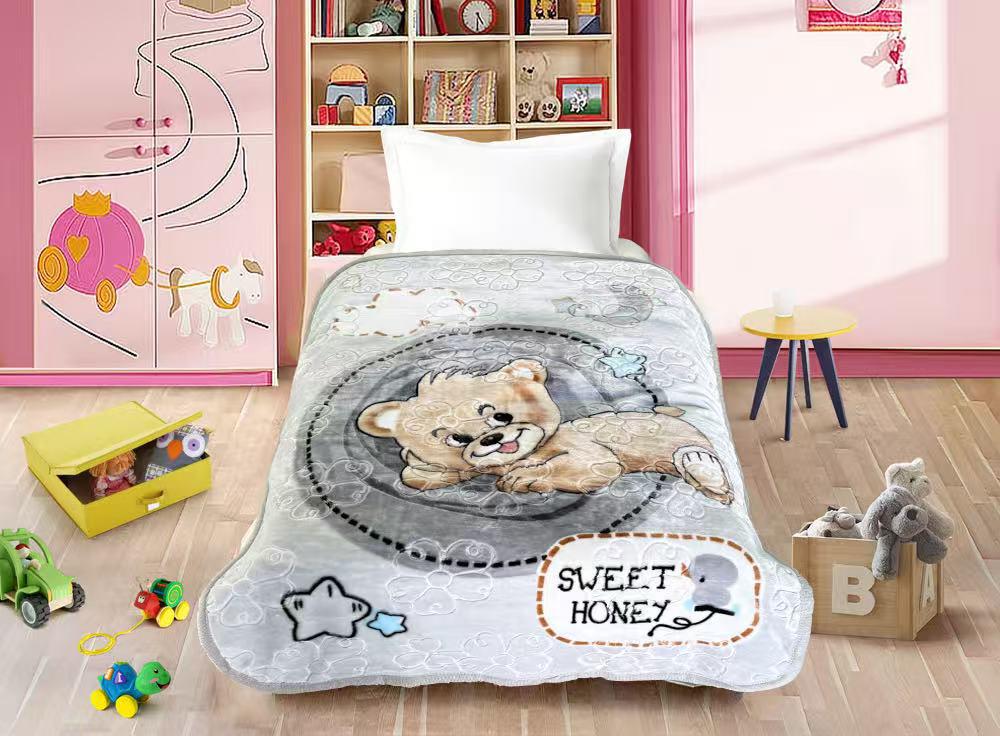 Babys luxurious soft teddy bear blankets comes in a zipped bag