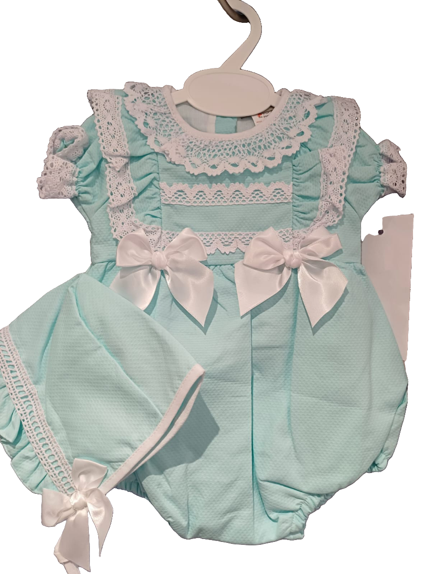 Beautiful baby girls romper with matching hat