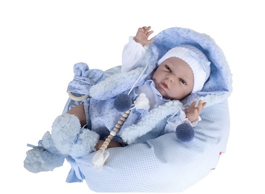 Spanish reborn doll comes with pillow dummy  nappy