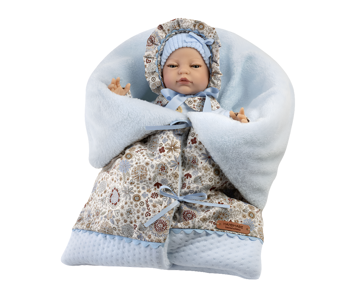 Spanish reborn doll comes with luxury sleeping bag dummy and nappy