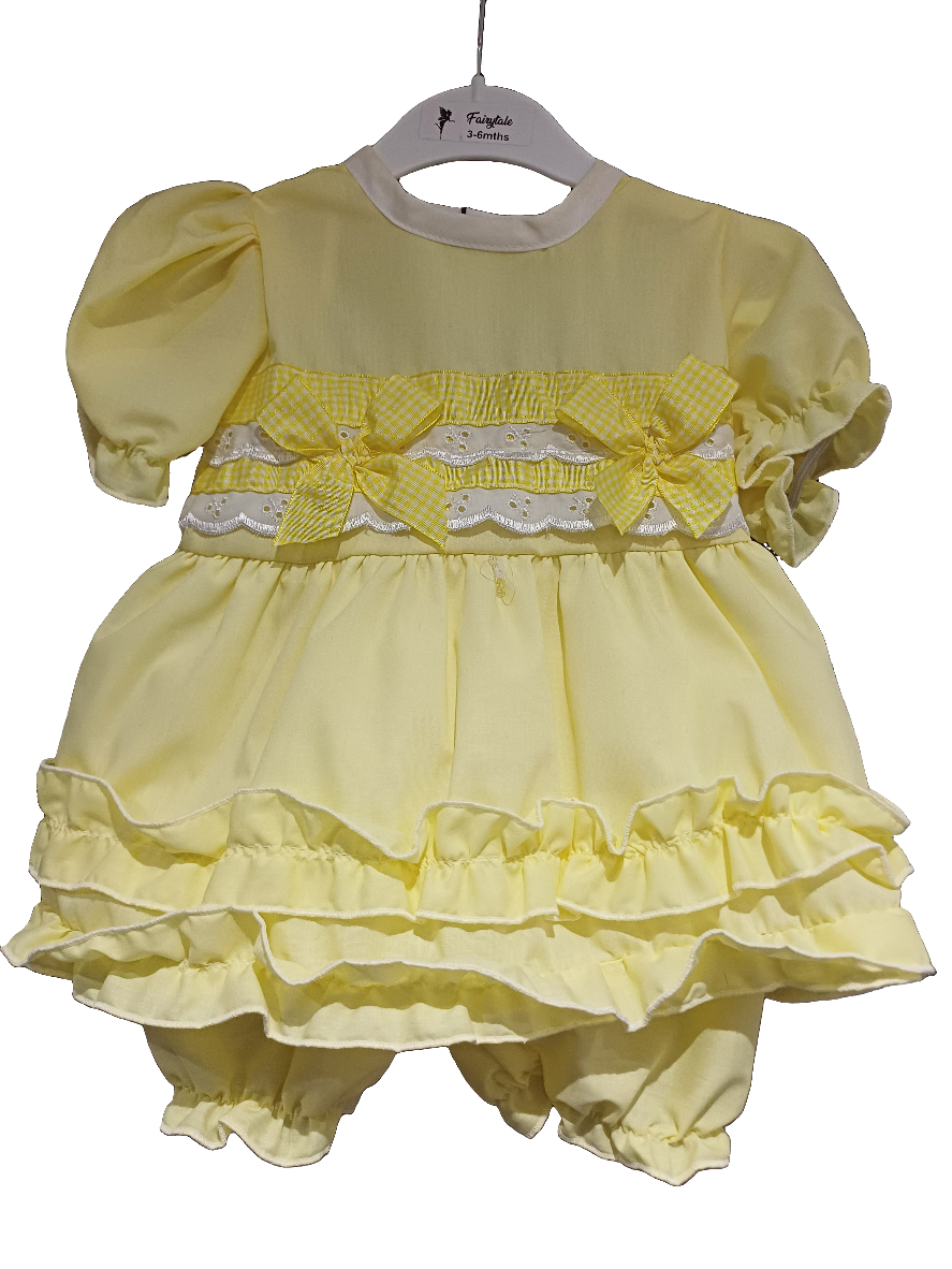 Beautiful baby girls dress and bloomers set