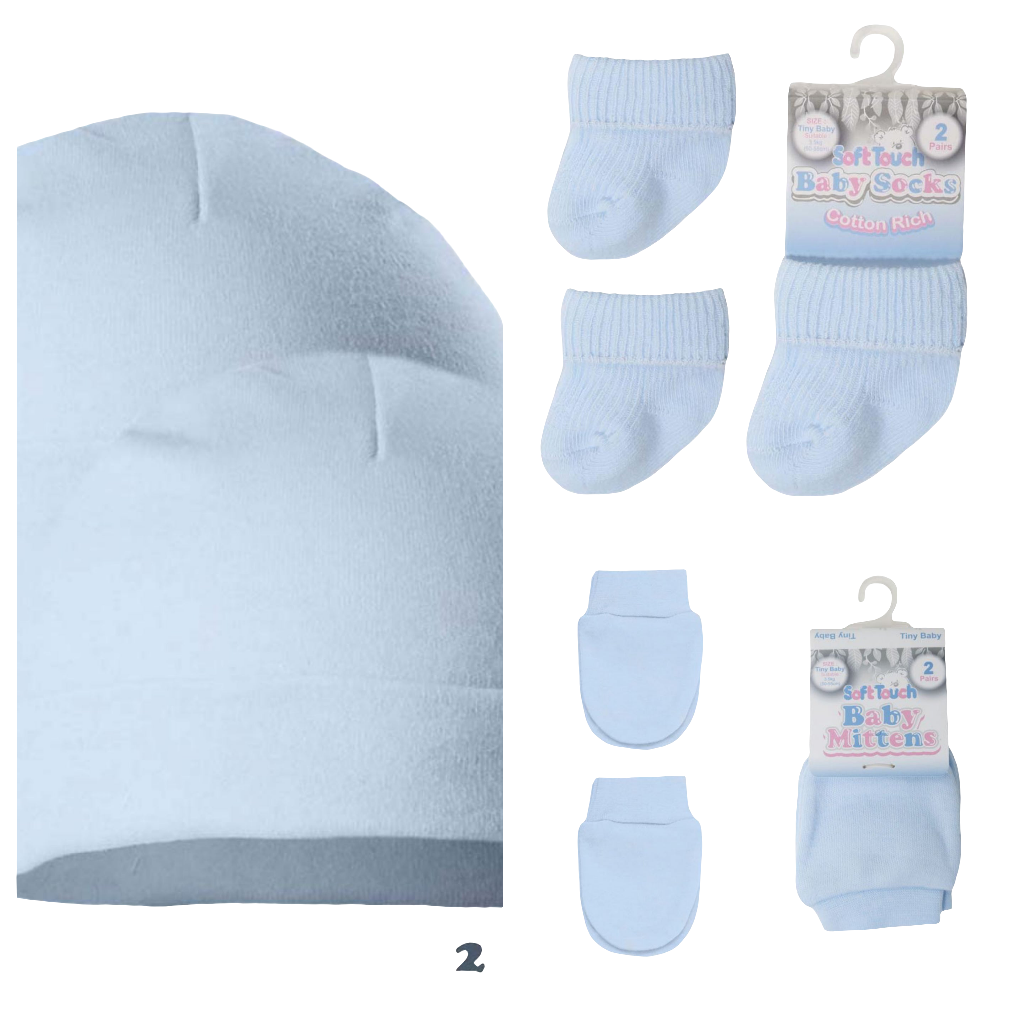 Premature boys set 2 x cotton hats  2 x socks and 2 x pairs of scratch mitts