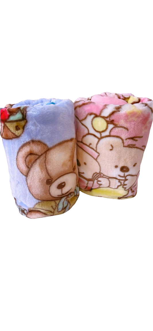 Baby Boys or girls  mink blanket  / wrap  teddy bear design lovely  and soft  size 80 cm x 110 cm