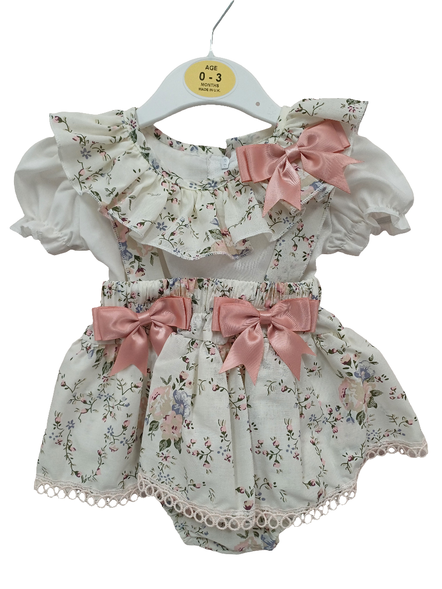 Girls pretty 2 piece set skirt and blouse with bows