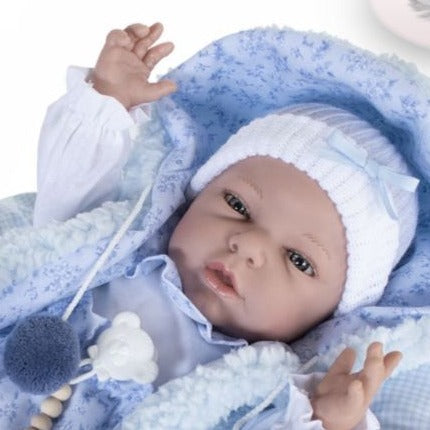 Spanish reborn doll comes with pillow dummy  nappy