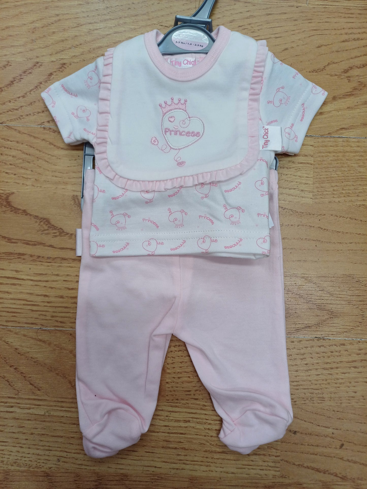 Baby girls  premature 3 piece set with  pants  t  shirt and bib with  princess embroidery