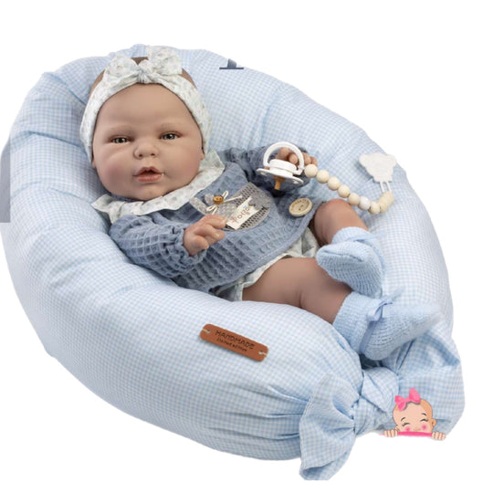 Spanish reborn doll comes with cushion  dummy and nappy